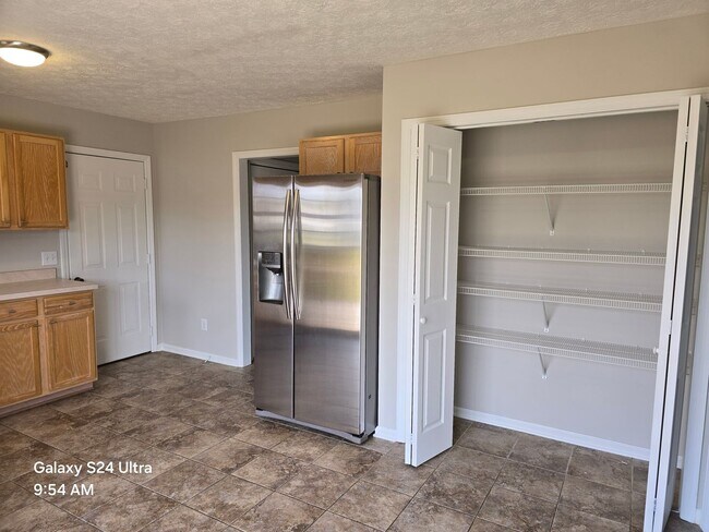 Photo - 3 Bedroom, 2 bath house with a bonus room ...