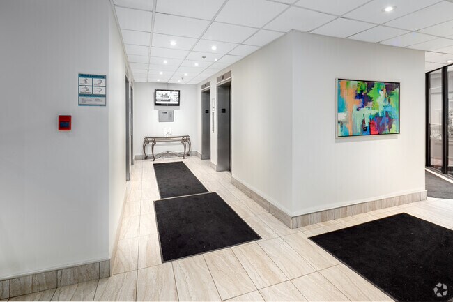 Photo - Carlton Court Apartments