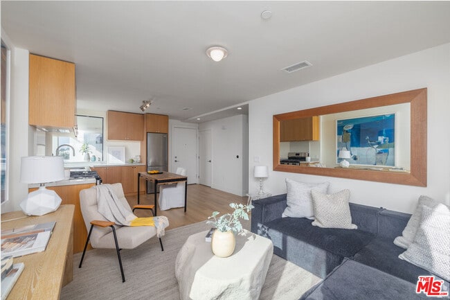 Photo - 1822 Overland Ave Unidad 503