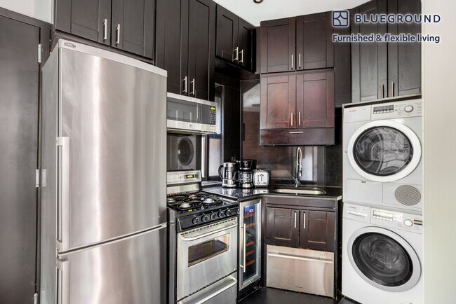 309 E 8th St Unit SI FL2-ID1236