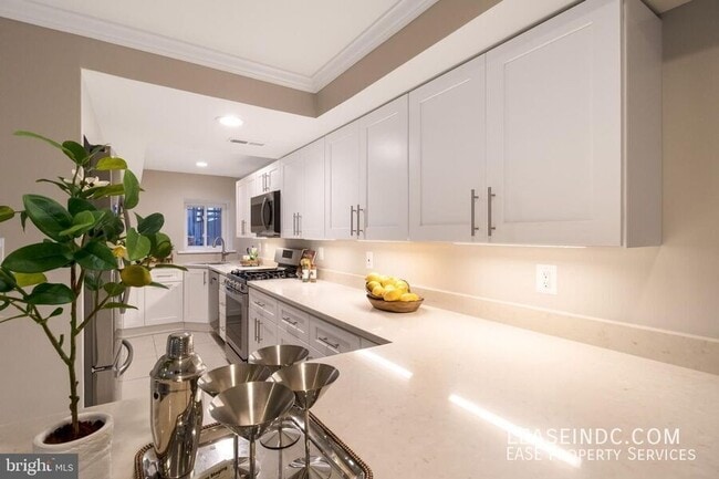 Photo - 1441 Clifton St NW Unit #1