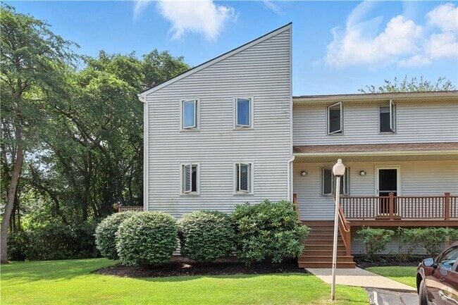Building Photo - 660 Point Judith Rd Unit C1 Rental