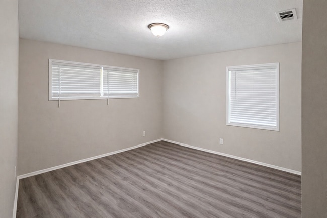 Photo - 3837 Spencer Cir