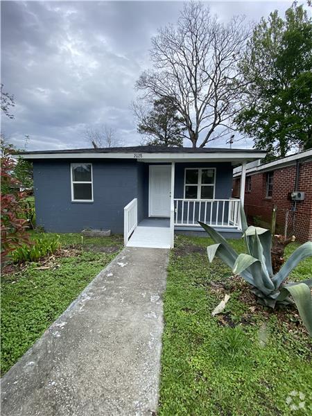Building Photo - 2028 Gugel St Rental
