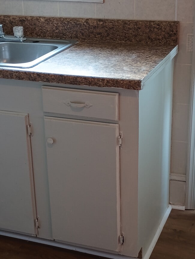 Photo - 327 Caulder Ave