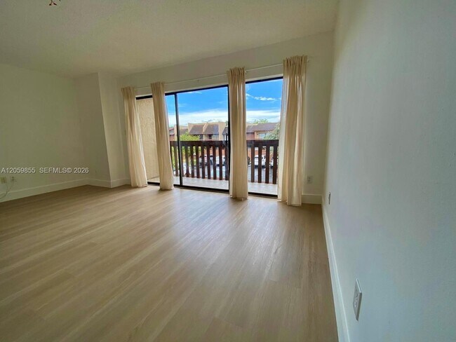 Photo - 6544 SW 114th Pl
