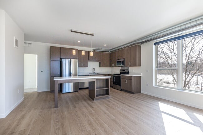 3BR, 2BA - 1,170SF - Kitchen