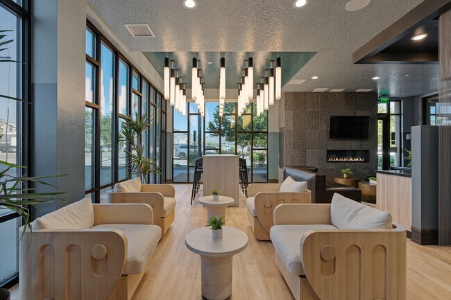 SevenO2 Main Apartments