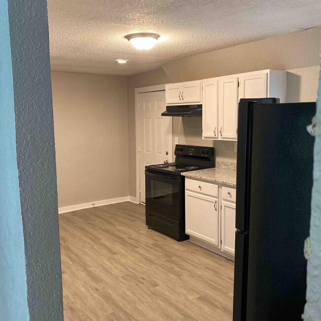 Photo - 111 Spruce Ave