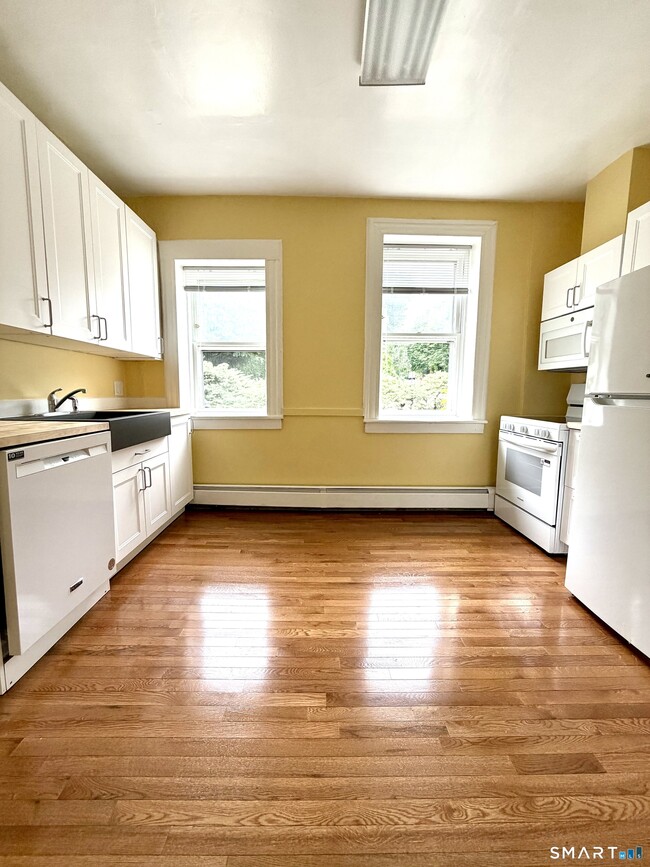 Photo - 74 Linden Ave