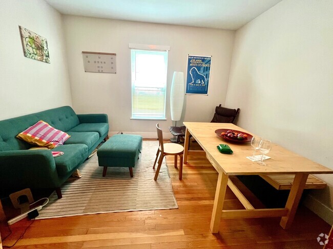 Building Photo - 69 Raymond Ave Rental