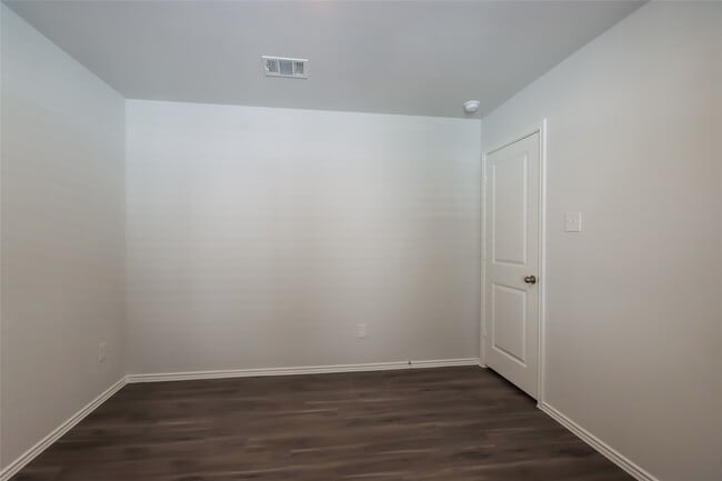 Photo - 22419 Verdin Rd