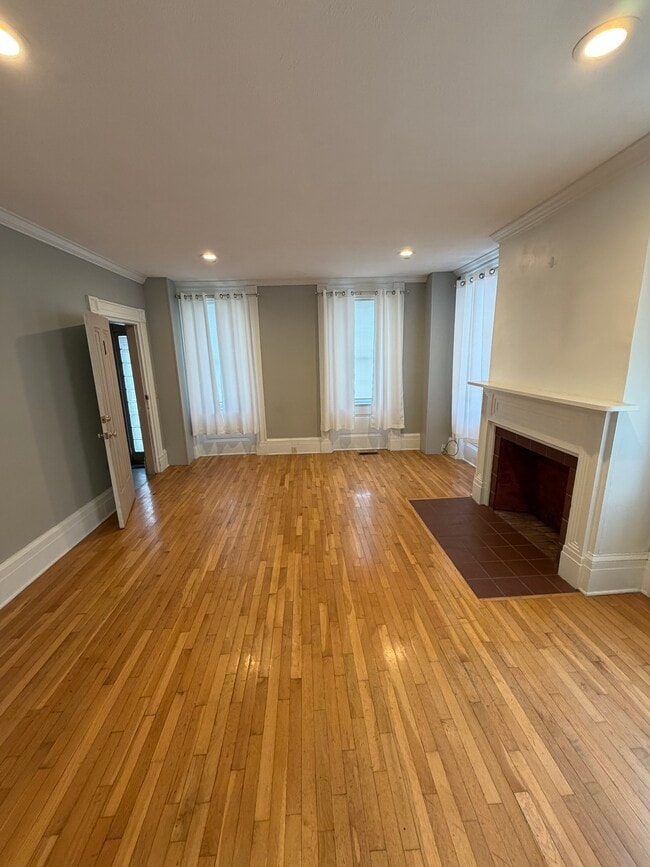 Photo - 402 Main St Unit 1