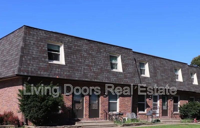 Photo - 1613 Deweese Dr