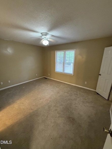 Photo - 925 Hearthridge Ct