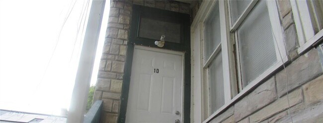 Photo - 730 4th Ave N Unidad 1D