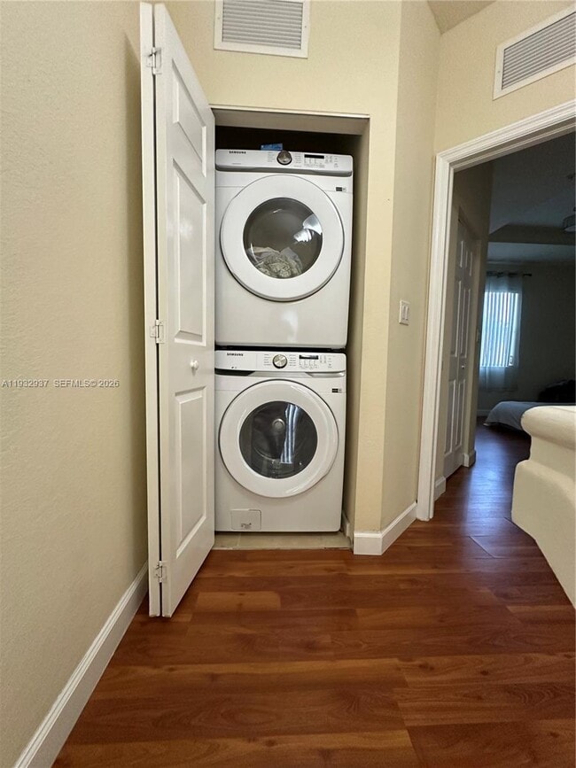 Photo - 133 SE 28th Ter