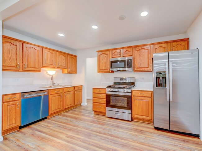 Photo - 3316 Brookmeade Dr