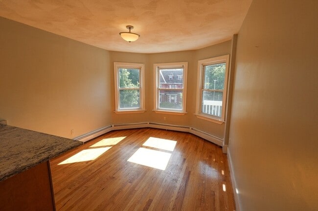 275 Humboldt Ave Unit 2