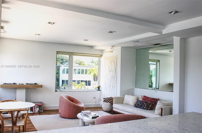 Photo - 4710 Pine Tree Dr Unidad 49