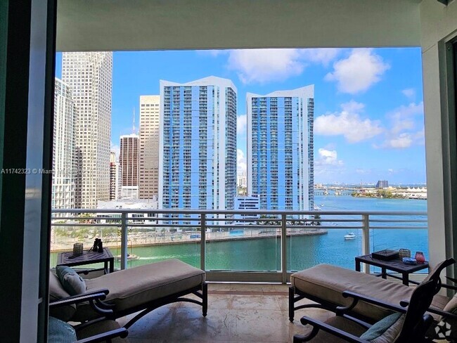 Building Photo - 900 Brickell Key Blvd Rental