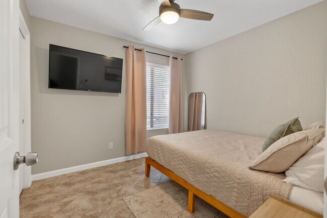 Photo - 2832 N Central Ct