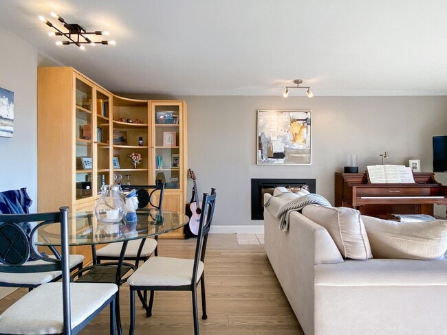 Photo - 601 N Segoe Rd Unit 404