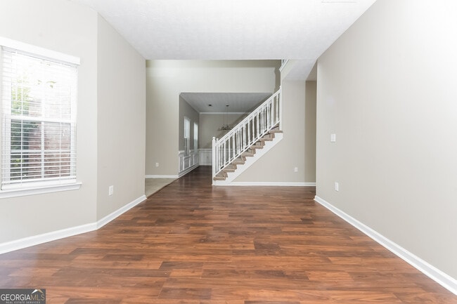 Photo - 5807 Goldleaf Way