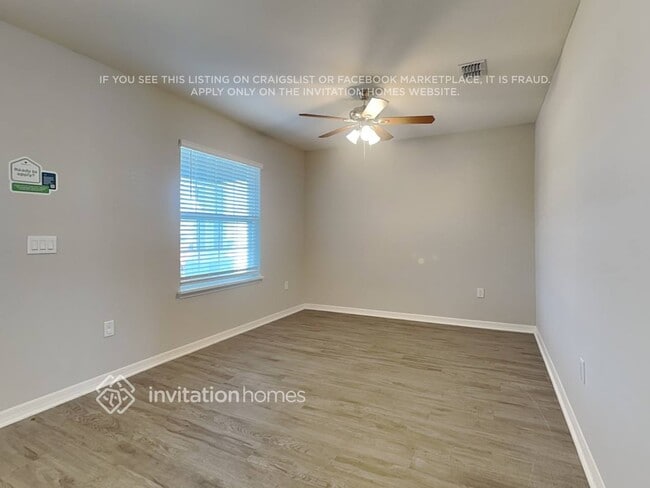 Photo - 146 St Thomas Dr