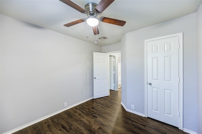 Photo - 18827 Sandelford Dr