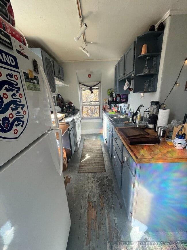 Photo - South Main Street Bethel (102) Unit 3