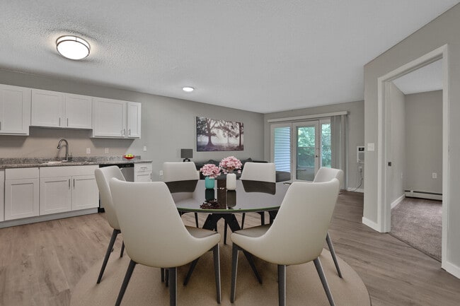 Photo - Ashwood Ponds