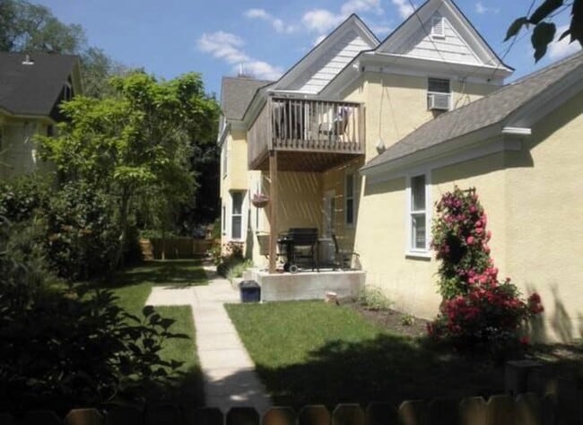 3117 Harriet Ave Unidad 2