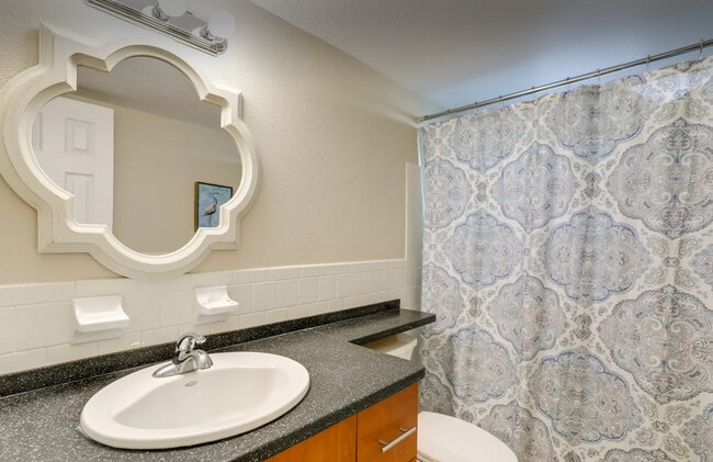 Tub/Shower Combo - Redington Retreat