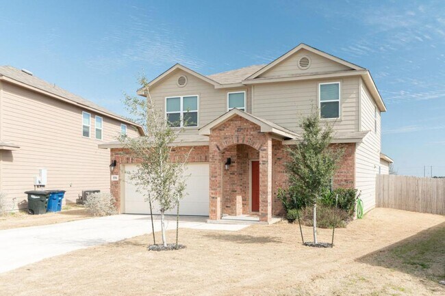 Photo - 556 Long Leaf Dr