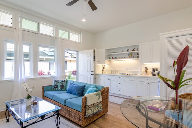 1 bedroom Apartment with private entrance - 244 Awakea Rd Unit 1