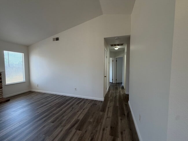 Photo - Cute 3 bedroom 2 bath house with new flooring/paint
