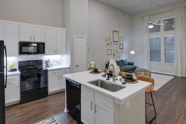 Photo - The Travis Apartamentos