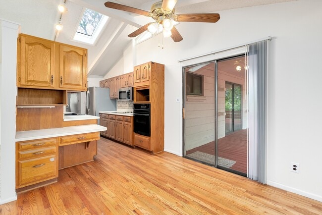 Photo - 850 W Chenango Ave