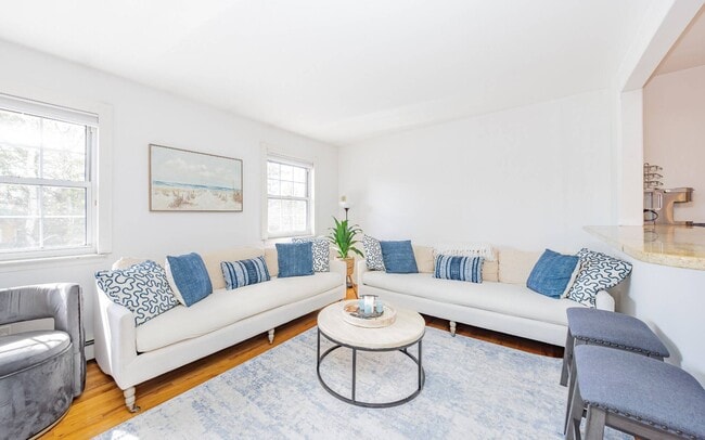 Building Photo - 26 Layton Ave