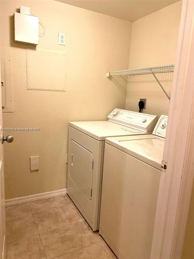 Photo - 2564 Centergate Dr Unit 304