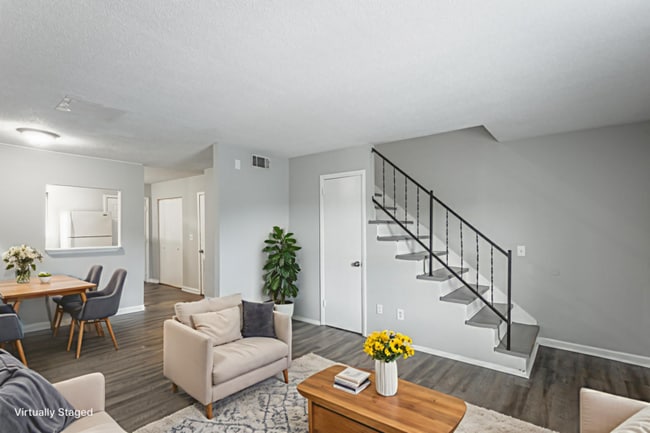 Building Photo - 4405 Delashmitt Rd Unit 16