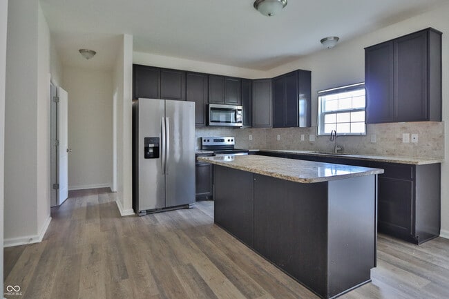 Photo - 1534 Wedgewood Pl