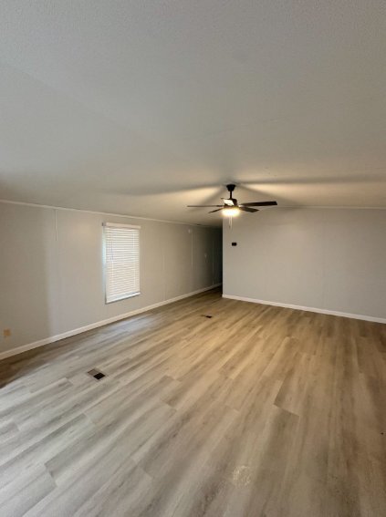1025 Deborah Ln