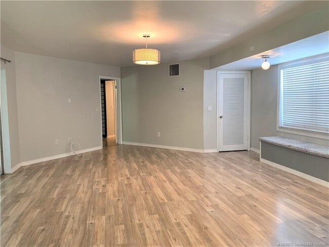 Photo - 3302 SE Aster Ln