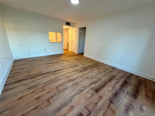 Photo - 20200 NE 27th Ct Unit 6