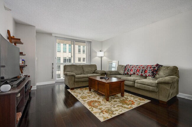 Photo - 545 N Dearborn St Unit 1103