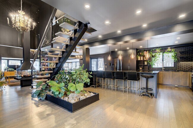 Photo - 439 Chem. du Village