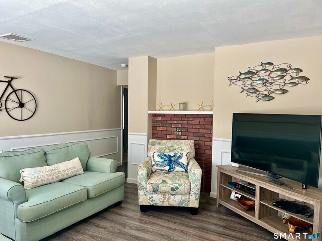 Photo - 51 Billow Rd