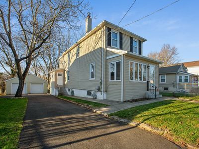 Building Photo - 120 Linden Ave Rental